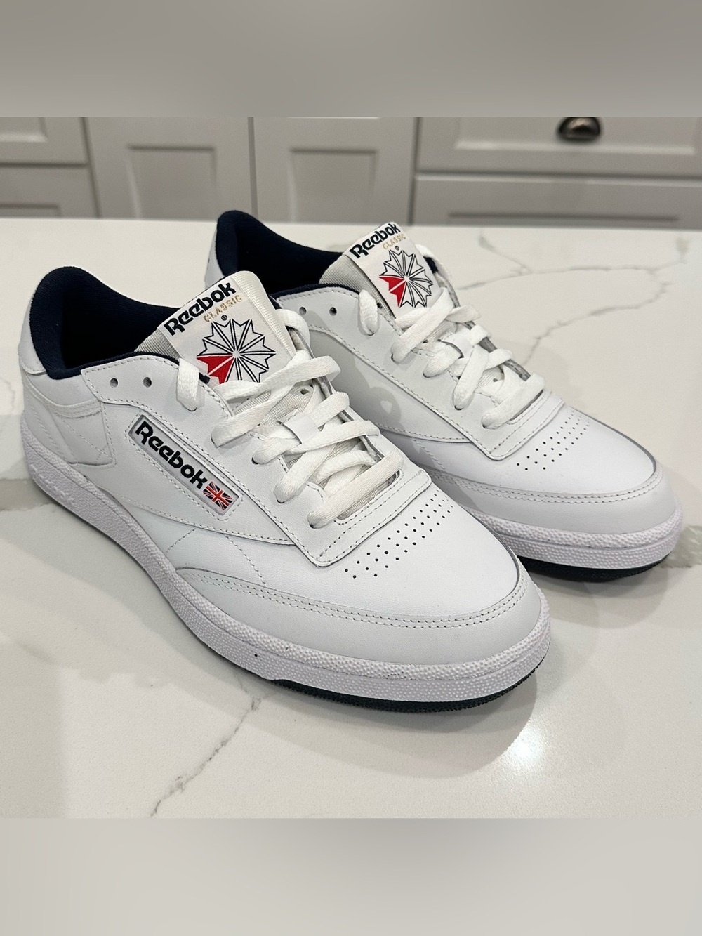 Reebok Club C 85 White Navy Leather Mens Sz 9 Sneaker Shoes Vintage Casual Retro